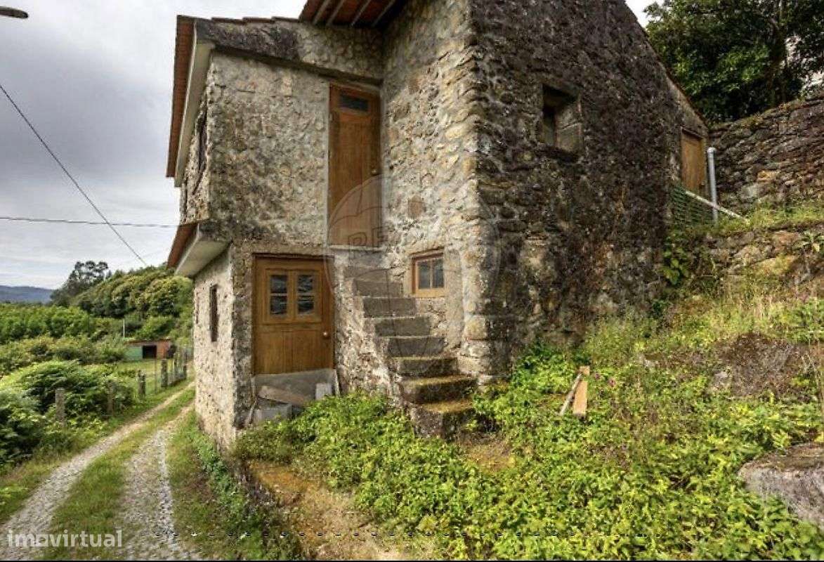 Moradia T2 para venda - Grande imagem: 2/24