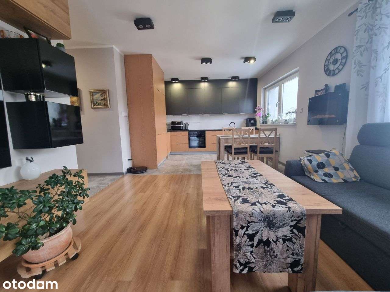 Umeblowany apartament z tarasem i parkingiem!-3