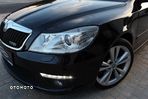 Skoda Octavia Combi 2.0 TDI CR DPF RS - 23