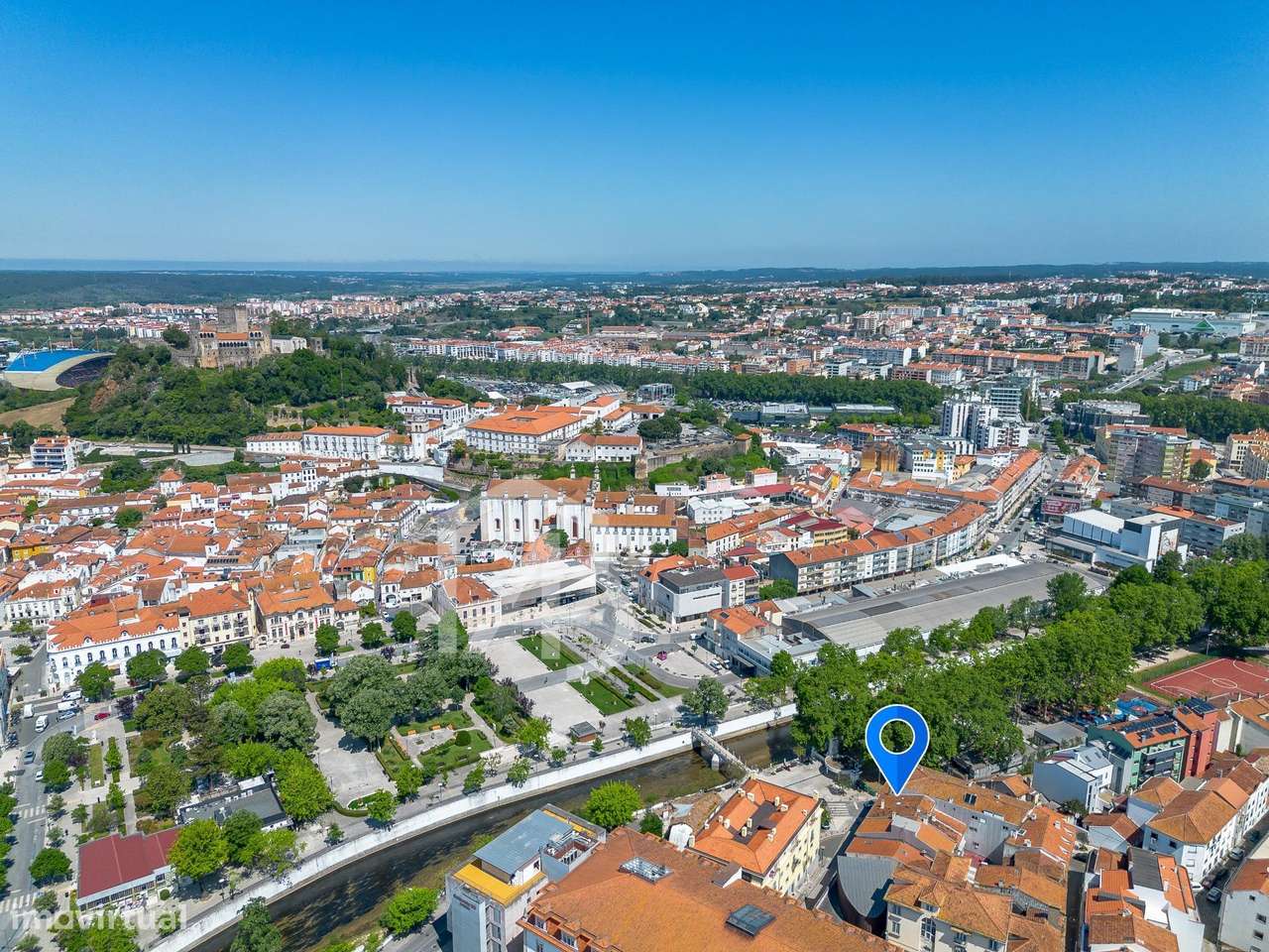 Loja com cave  Praça do Avião, Leiria-16