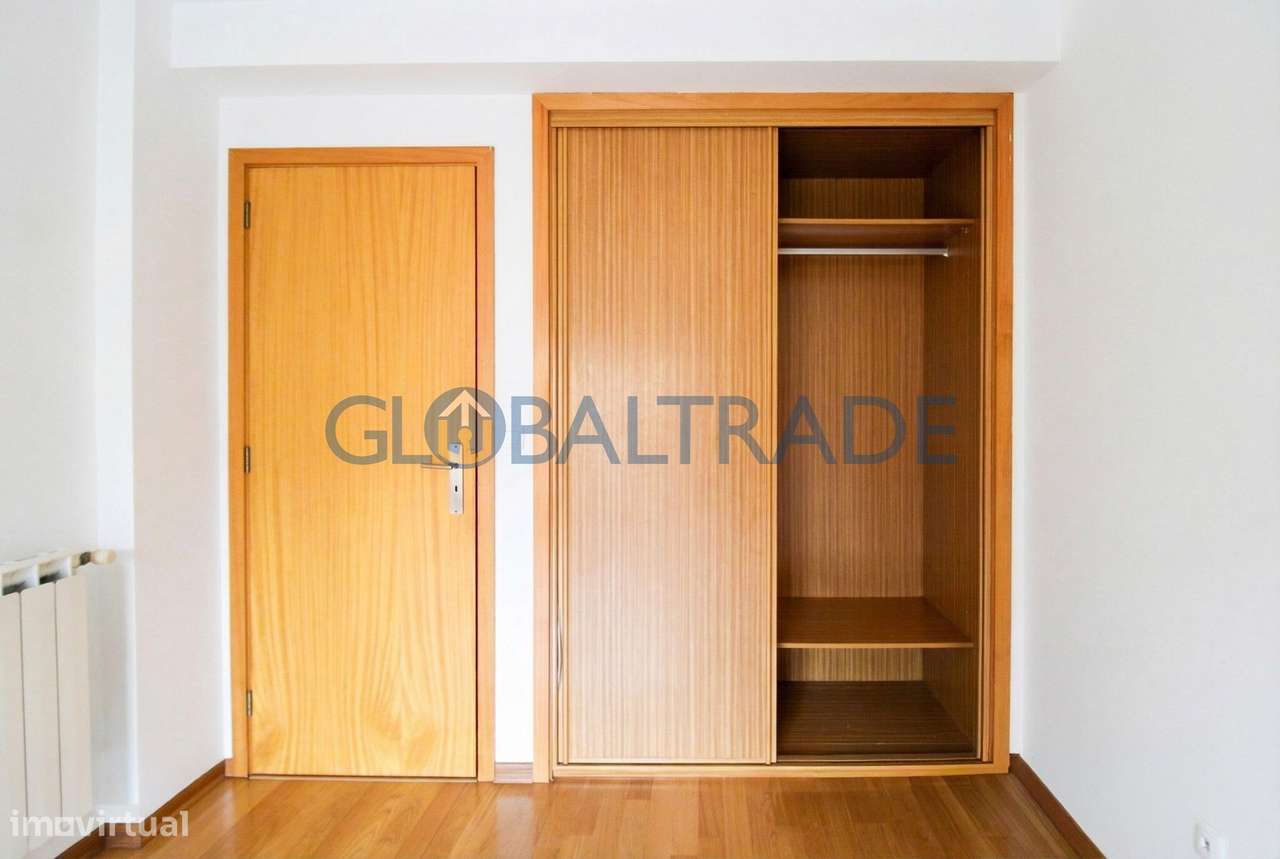 Apartamento T3 Renovado - Condomínio Fechado em Rio Tinto-23