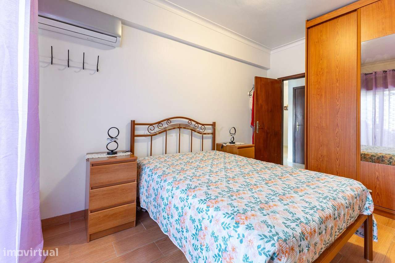 Apartamento T3 em Amora, Seixal-15