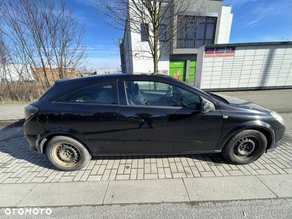 Opel Astra III GTC 1.6 Sport - 18