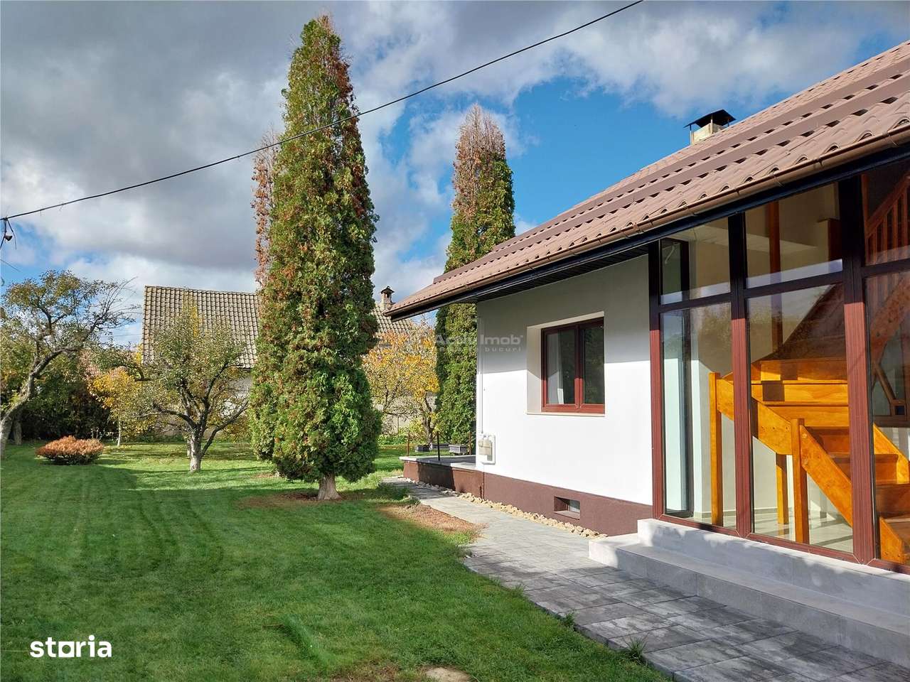 Casa 6 camere R&#226;&#537;nov - Imagine principală: 1/12