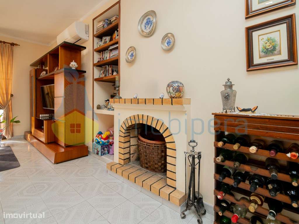 NAO PERCA ESTA GRANDE OPORTUNIDADE! FABULOSA MORADIA V3 DE GRANDES ...-7