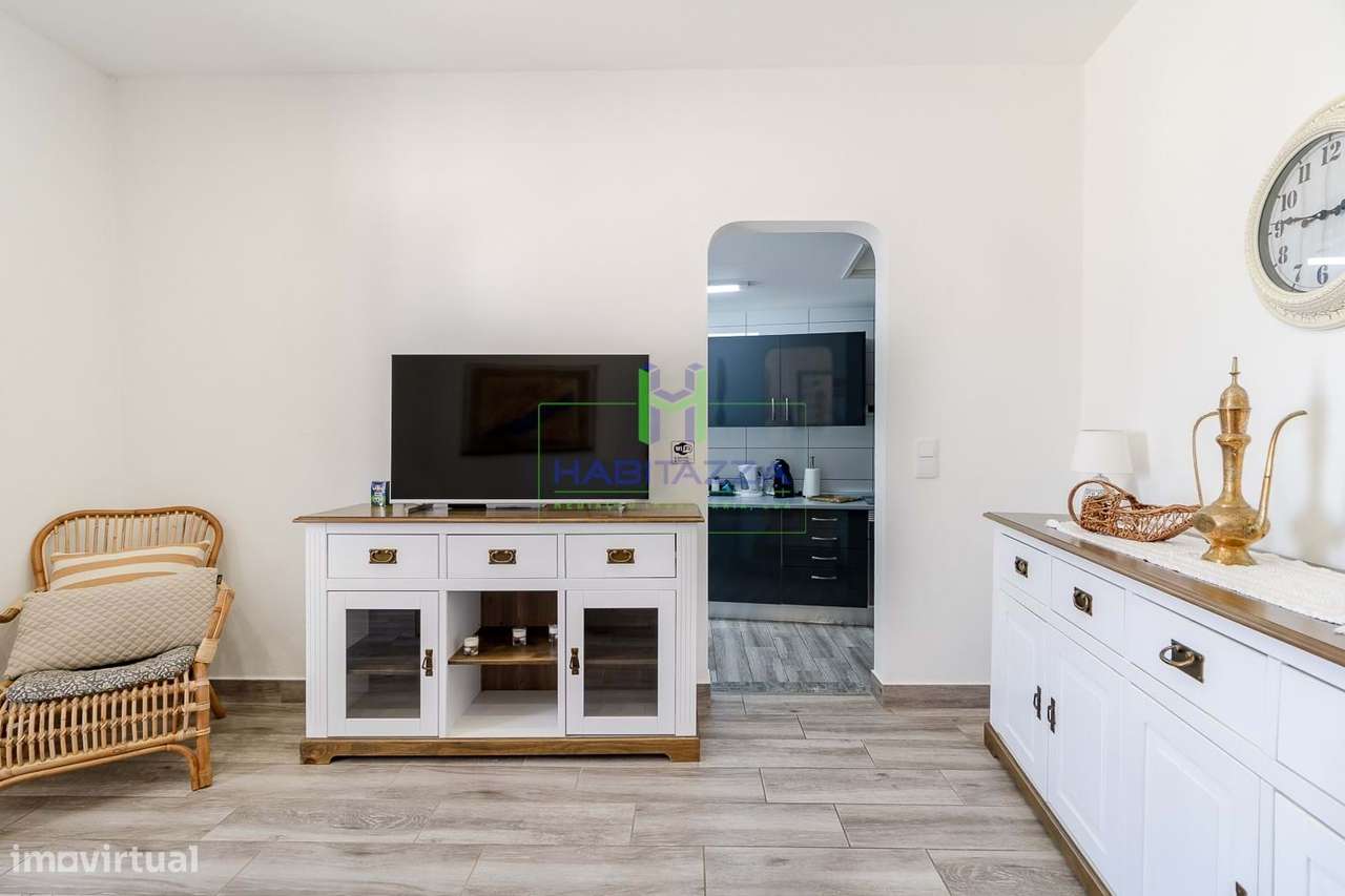 Moradia em banda T3 para ARRENDAMENTO de NOVEMBRO a 30 ABRIL 2026, em - Grande imagem: 4/13