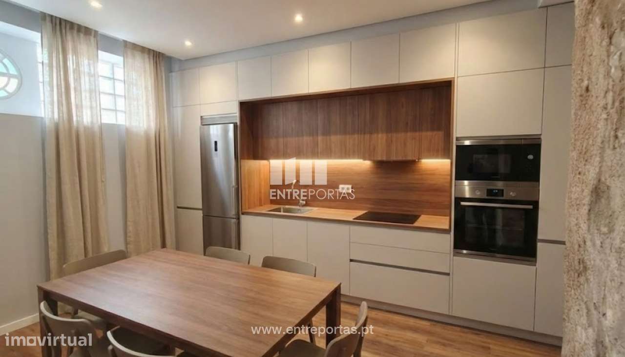 Venda de Moradia V2 no centro histórico de Vila do Conde - Grande imagem: 2/21