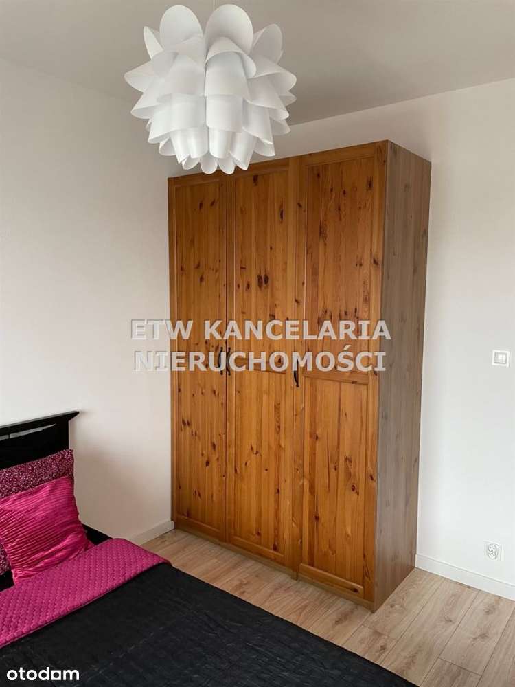 Nowy budynek, umeblowane 2 pokoje, balkon. - Pełny obrazek: 4/7