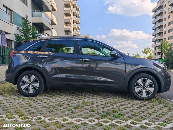 Kia Niro 1.6 GDI 6DCT HEV Premium - 28