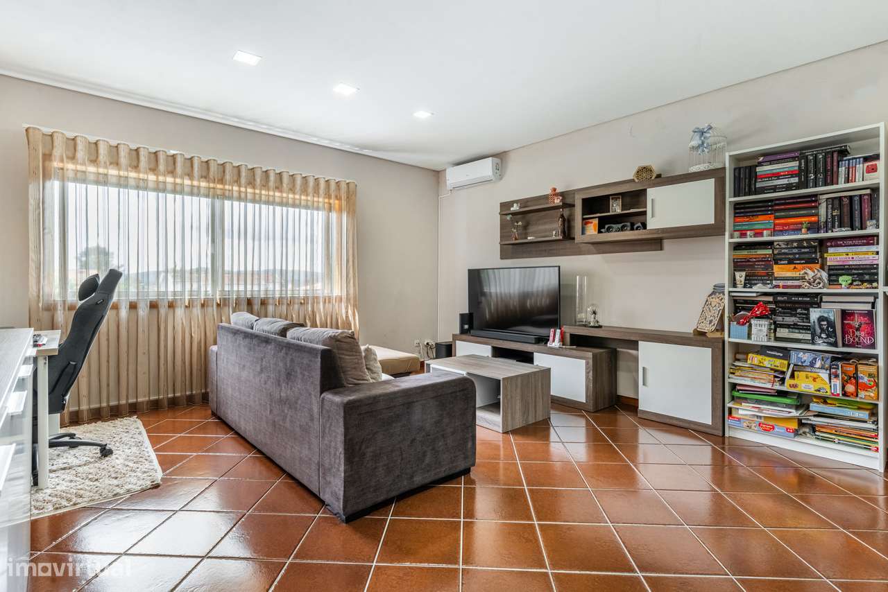 Apartamento T2 - Quinta do Ribeiro-5