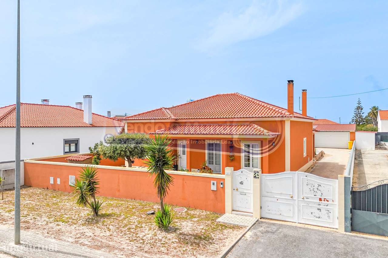 Moradia T3+1 em Foros de Salvaterra (F837)-58