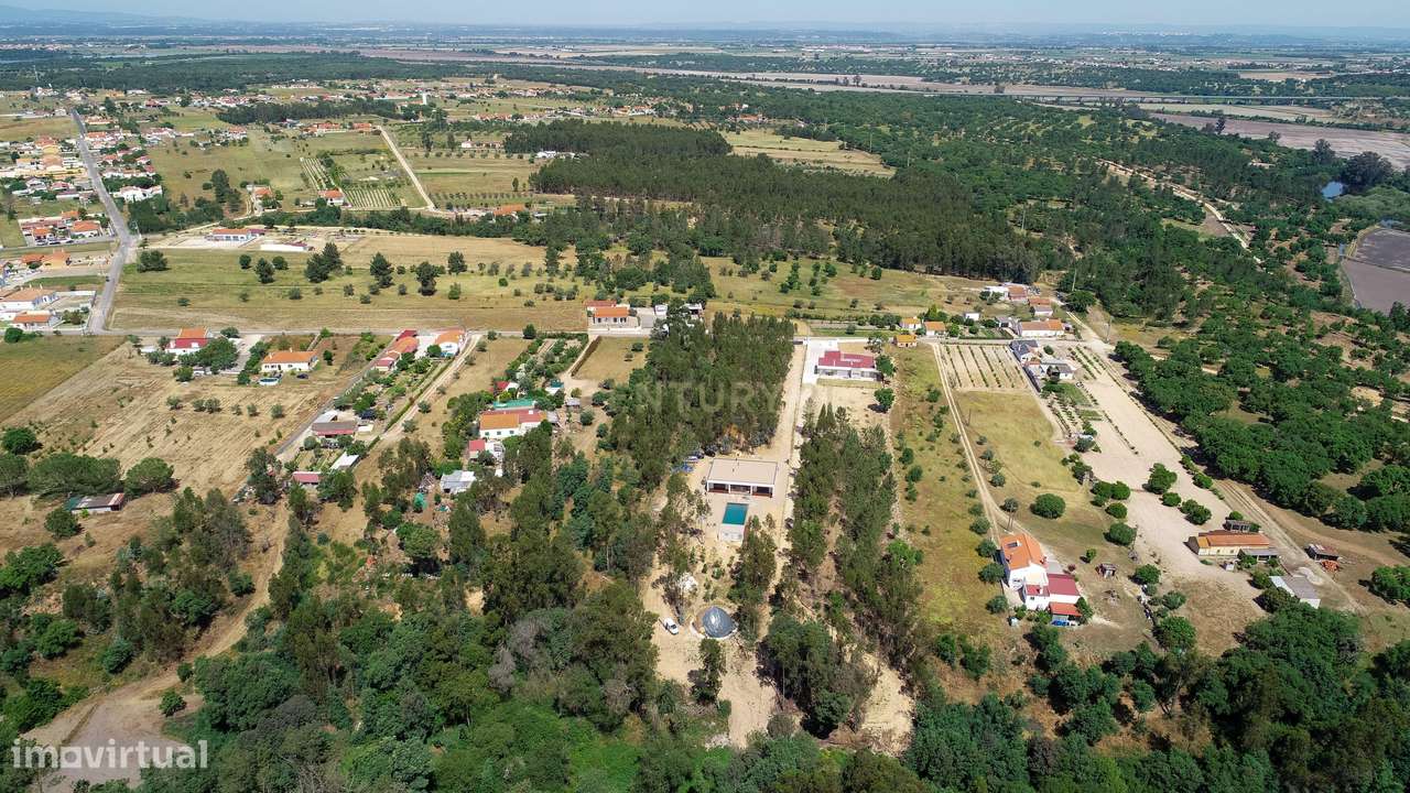 Terreno Rústico com 7 460 m² - Grande imagem: 4/9