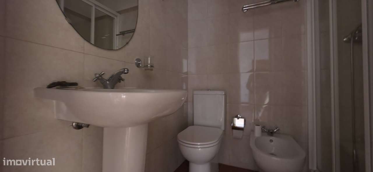 Apartamento T3, localizado na Venteira-14