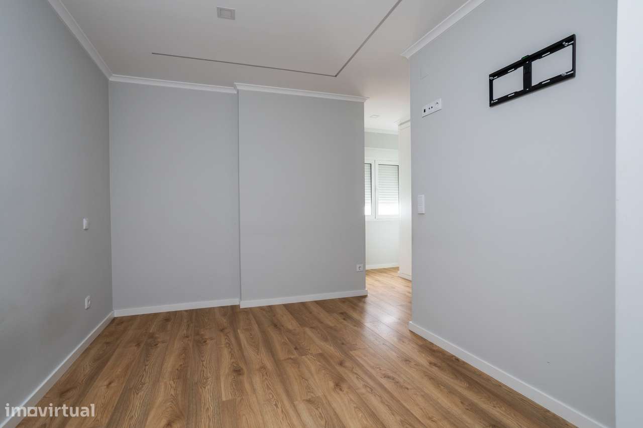 Apartamento T3  no Centro da Venteira - Grande imagem: 2/29