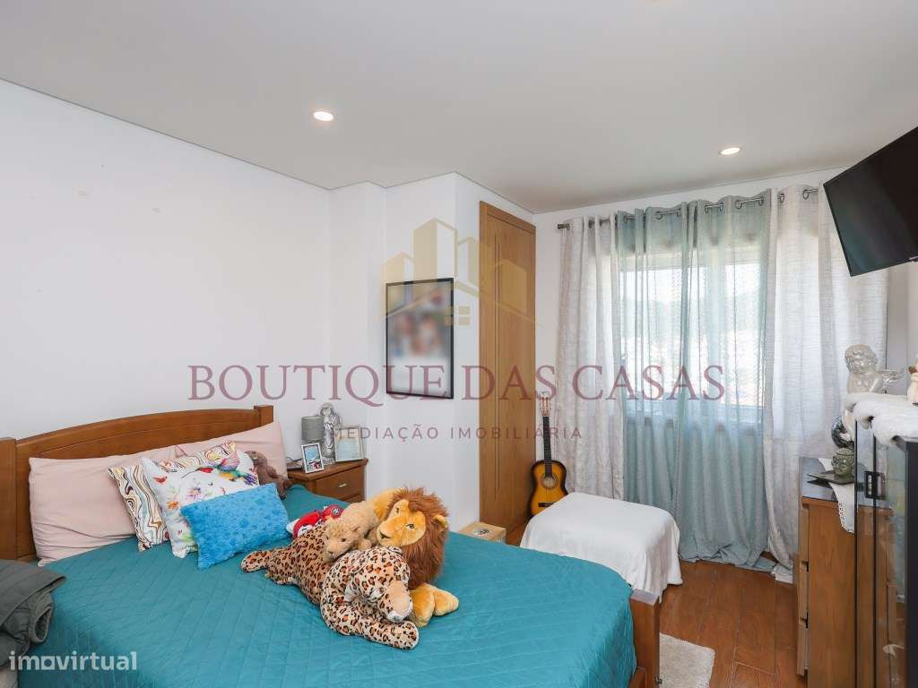 T3 Último Piso com Elevador | Remodelado | 3 Frentes | Muita Luz | ...-29