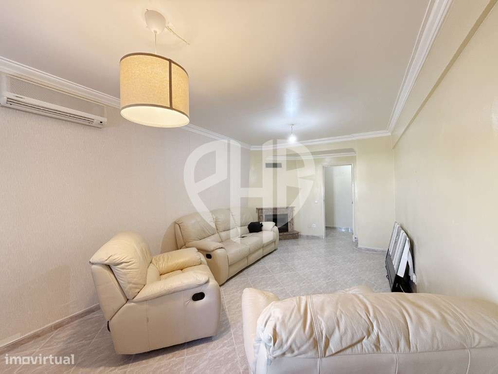 Apartamento T3 // Amora com Vista Rio!-9