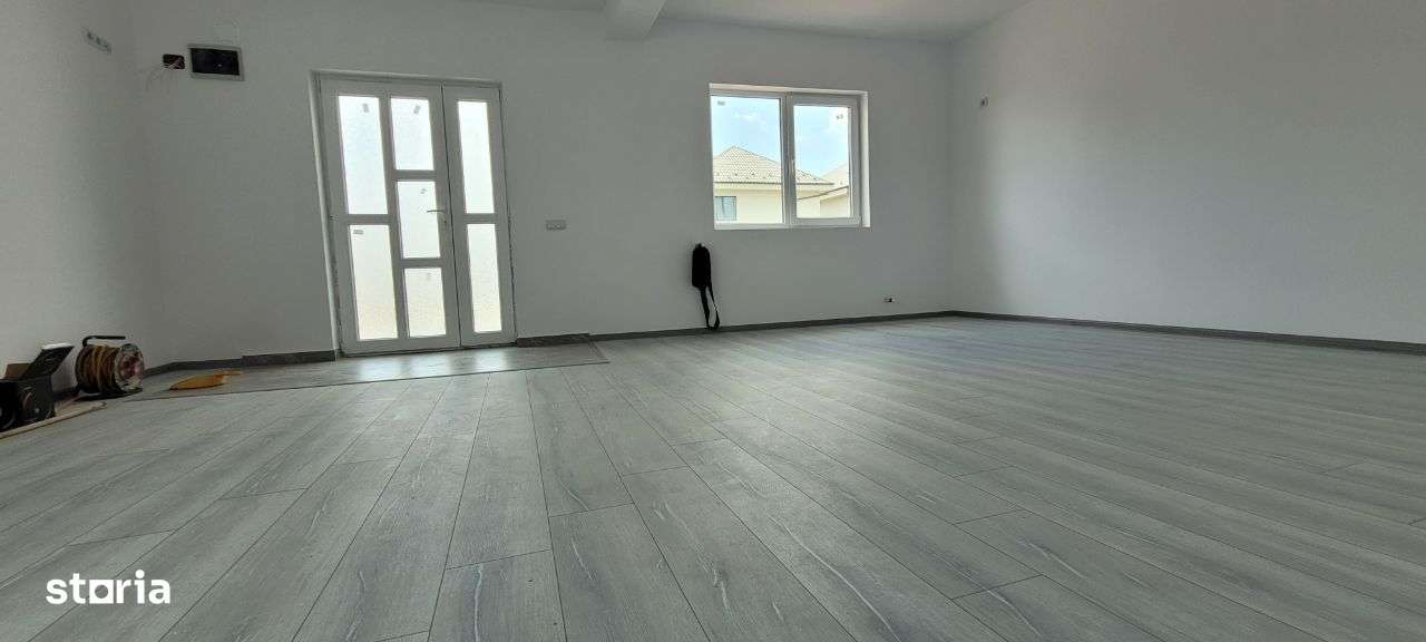 Vila 6 camere  400 mp teren dormitor parter pod mansardabil COMISION 0 - Imagine principală: 3/19