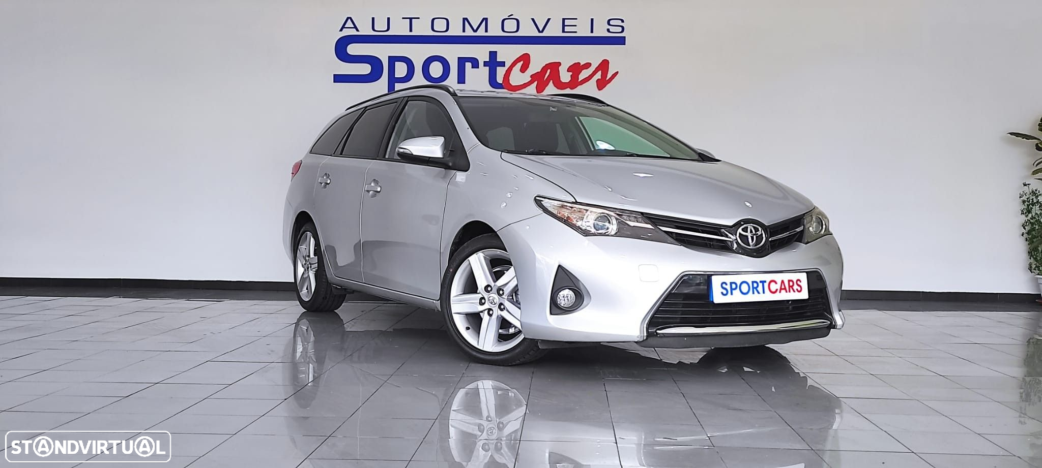 Toyota Auris Touring Sports 1.4 D-4D Com+P.Sport - 3