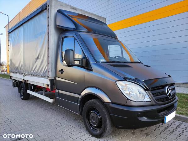 Mercedes-Benz Sprinter - 2