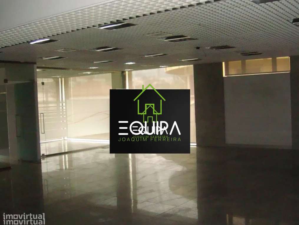 Loja para comércio e serviços, na Vila das Aves- Santo Tirso - Grande imagem: 4/10