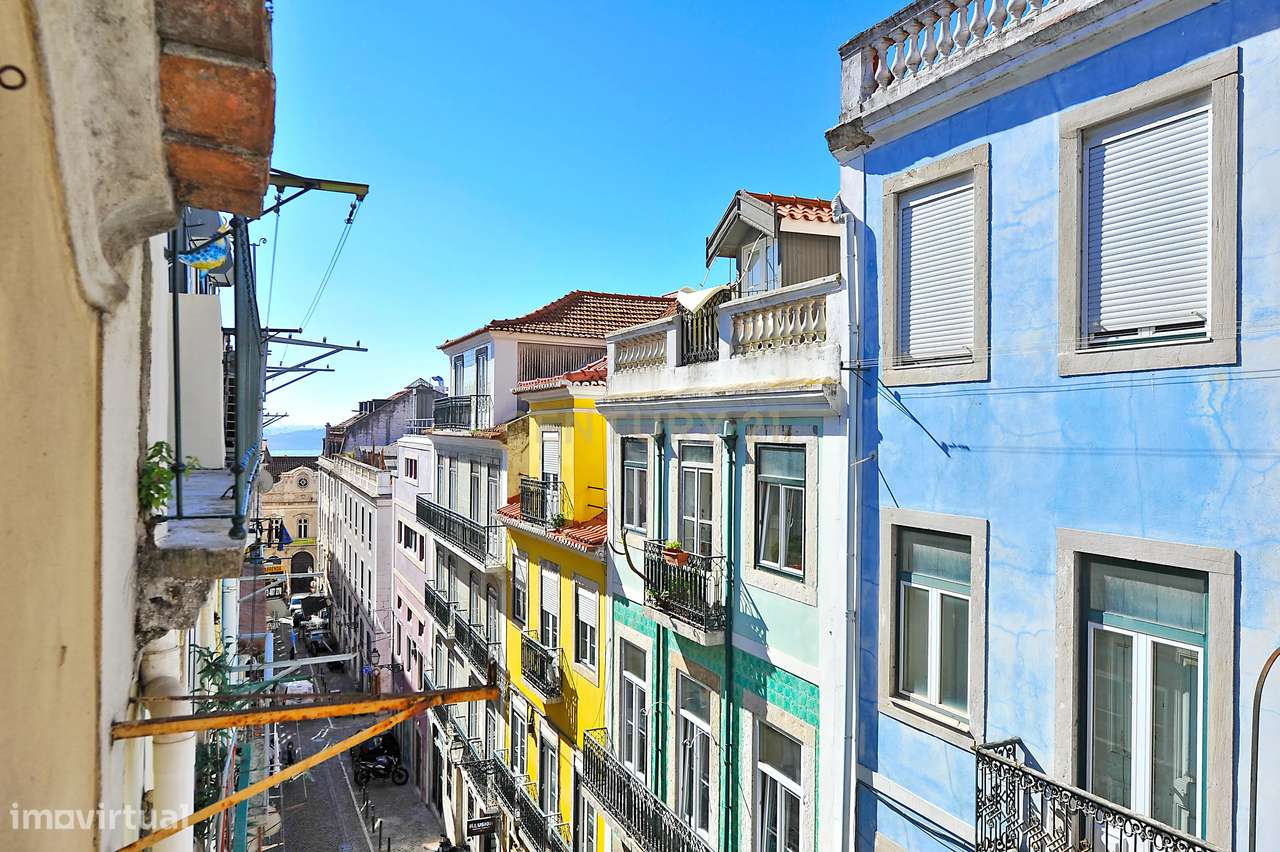 Prédio bem conservado na Rua Luz Soriano. Em Venda! - Grande imagem: 4/36