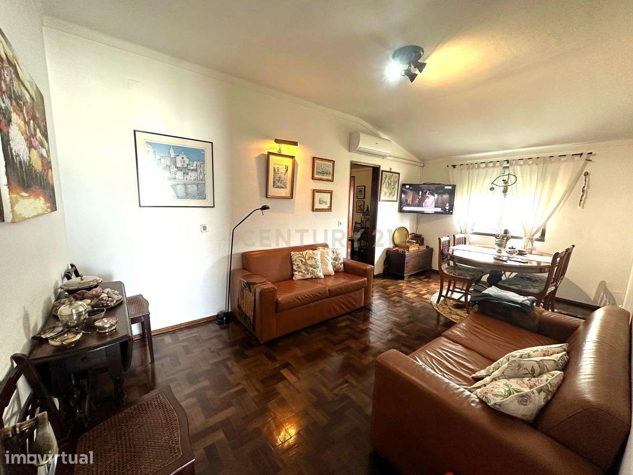 CAPARIDE-Moradia com 3 apartamentos independentes-22