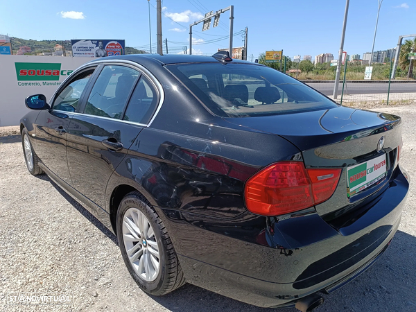 BMW 318 d Navigation Sport - 13