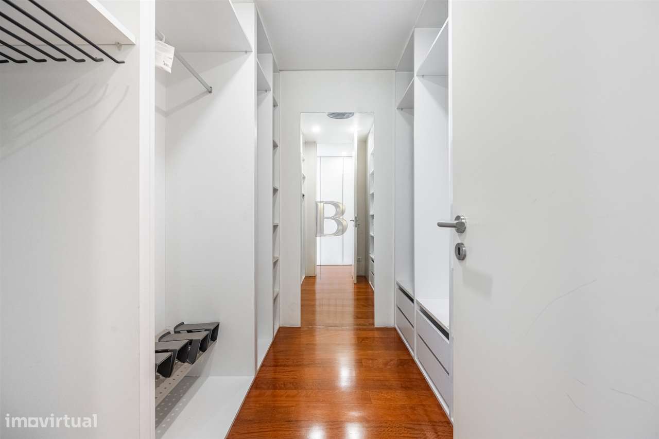 Moradia T4 Venda em Oliveira, São Paio e São Sebastião,Guimarães-36