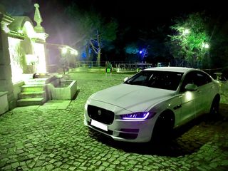 Jaguar XE 2.0 D Portfolio Aut.