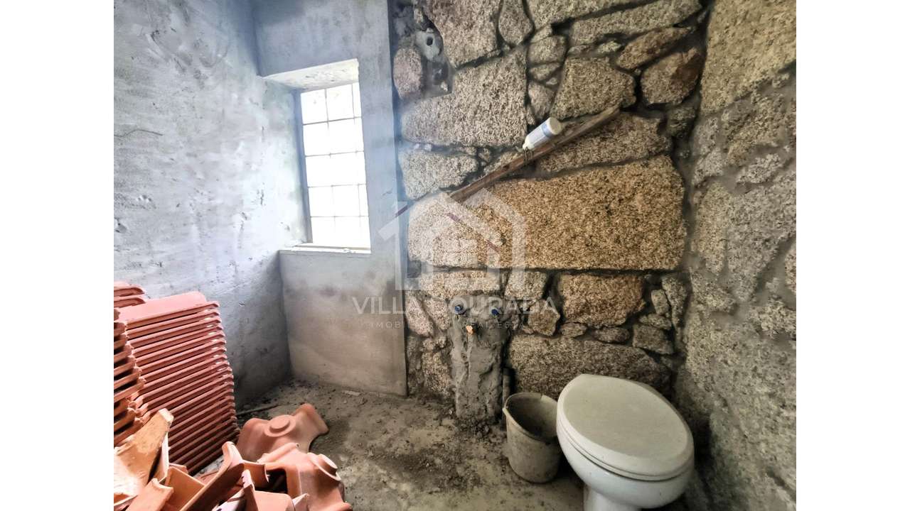 Oportunidade Única em Farves, Vouzela!-17