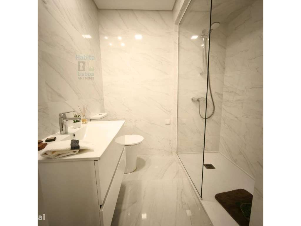 T3 Renovado e Mobilado Vista Monsanto | Varanda de 12m2-25