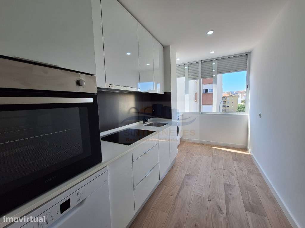 T3 Falagueira, com suite, Bairro do Bosque - em remodelação total - Grande imagem: 5/17