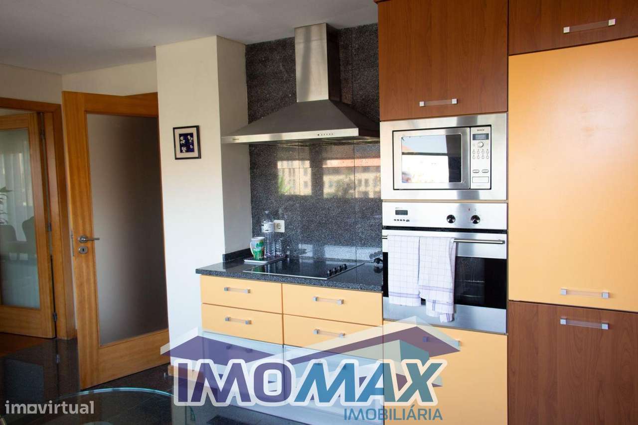 Apartamento T5 Triplex Ameal-17