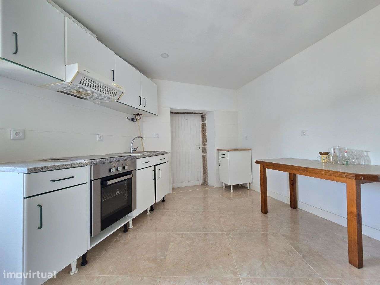 Prédio em Fonte Arcada, Póvoa de Lanhoso - Grande imagem: 5/19