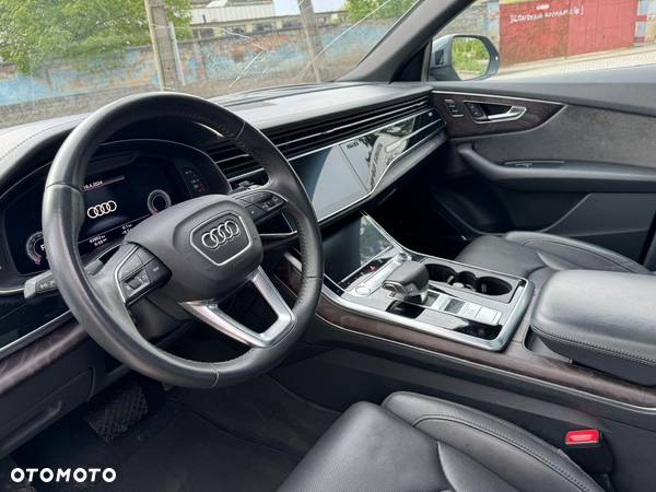 Audi Q8 55 TFSI quattro tiptronic - 37