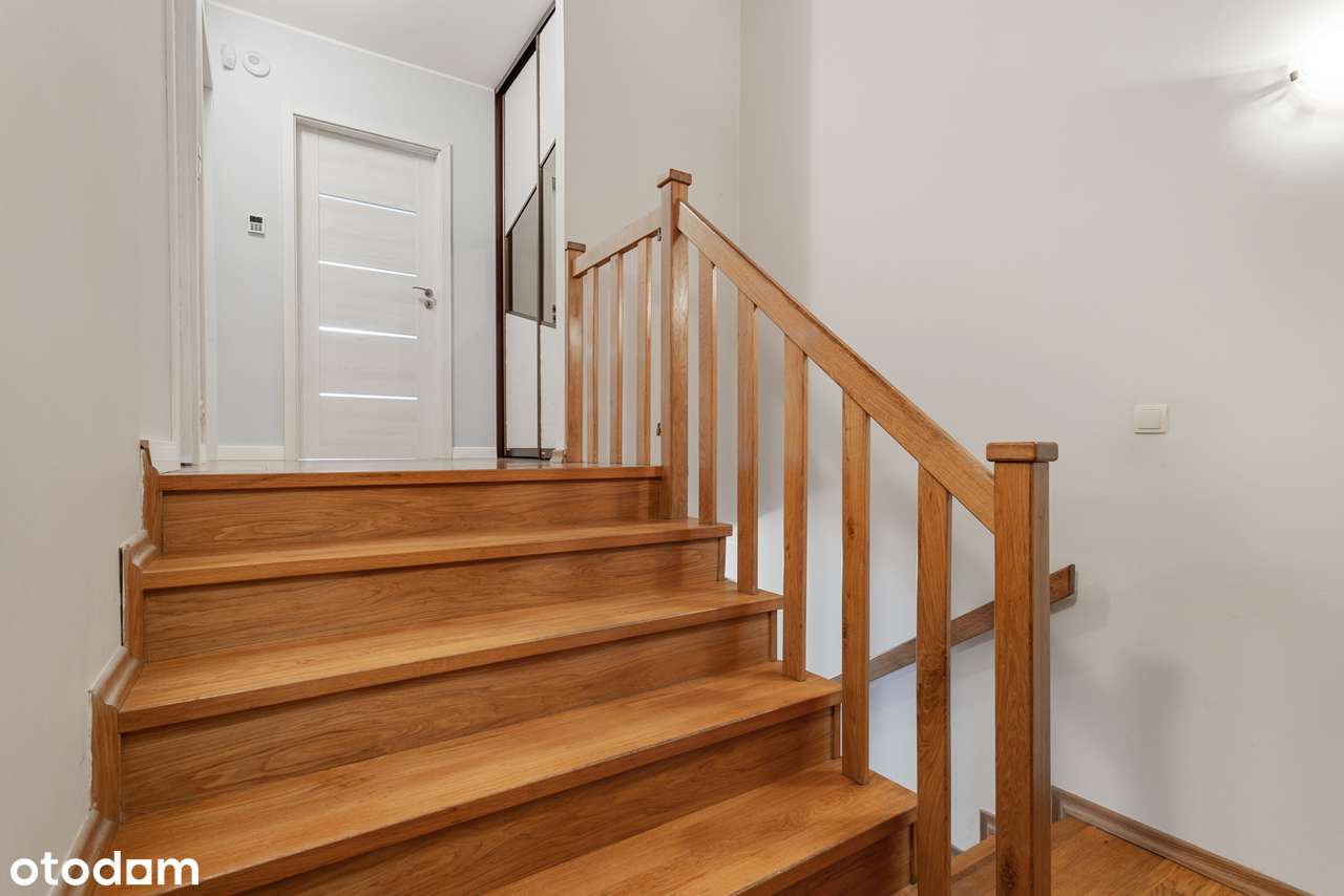 Skrajny szeregowiec, większa działka 345m2. Atrakcyjne położenie-cisza-14