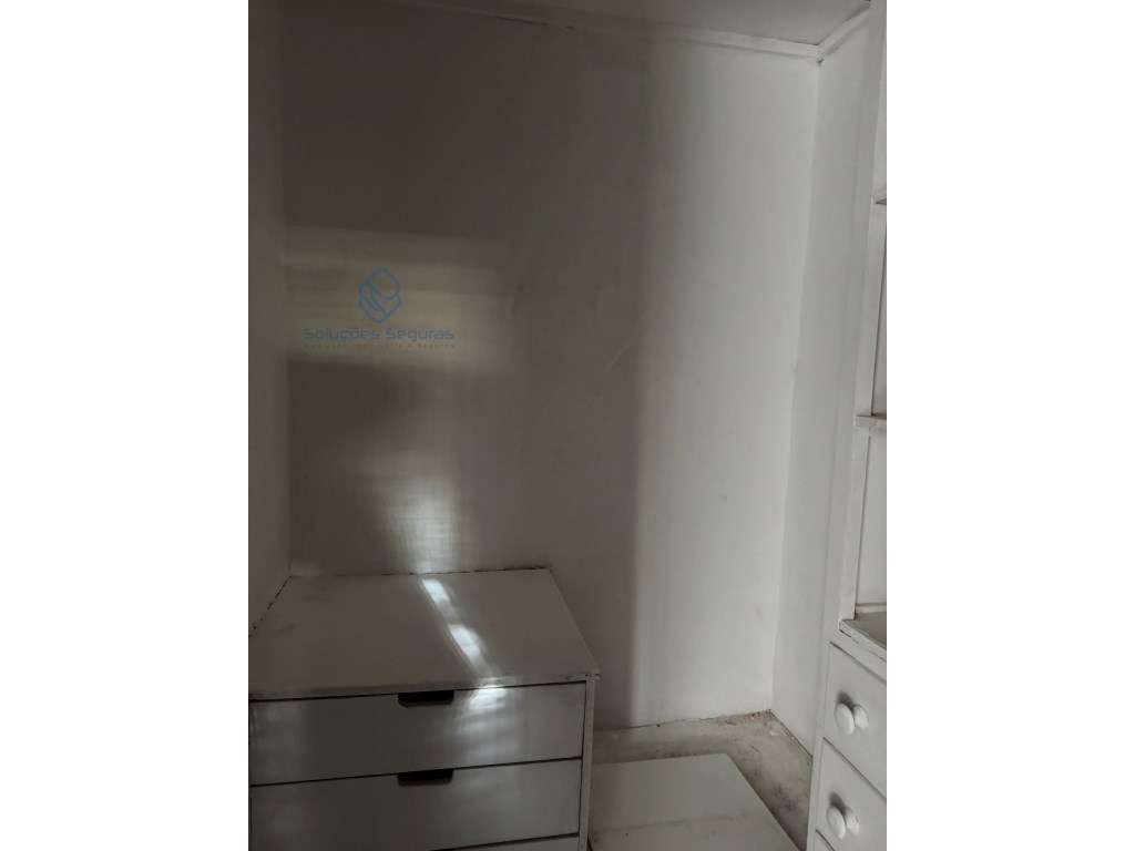 Apartamento T2 - Arrecadação no sótão - 3º andar - Centro Moita-12