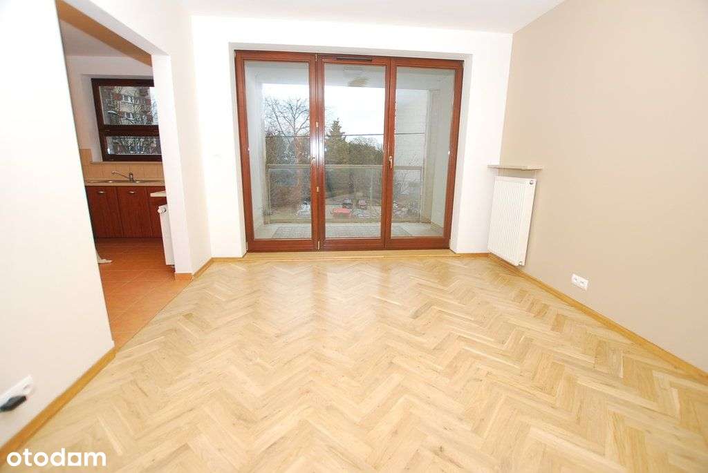 blisko metra 3-pokojowe mieszkanie z garażem-1