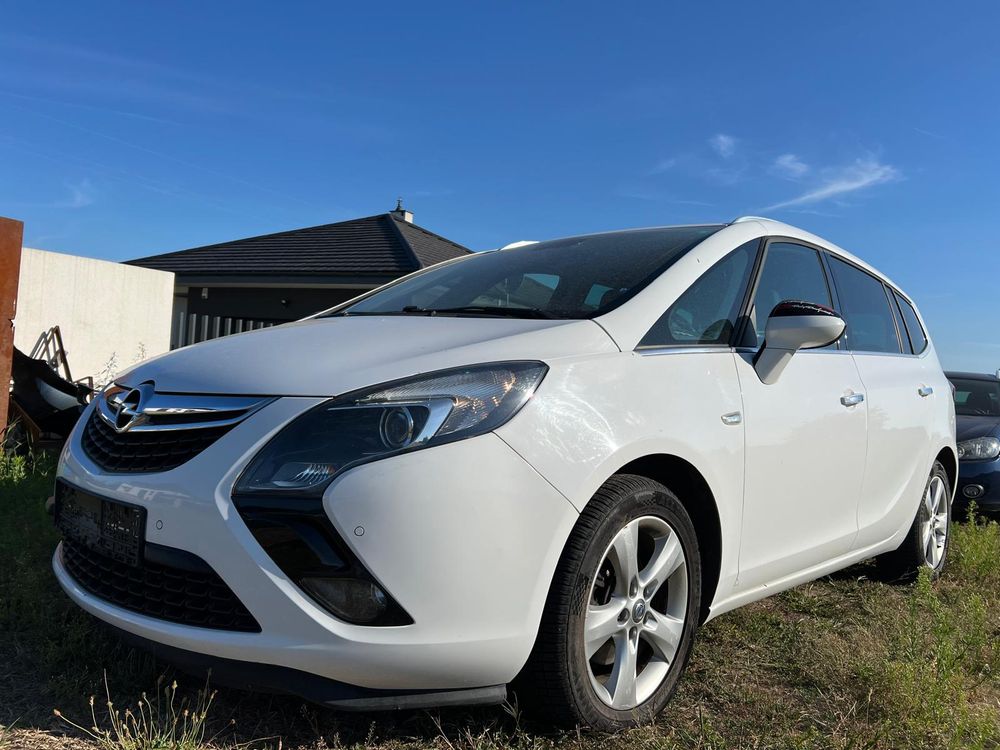 Opel Zafira C (2011-2019) 2013