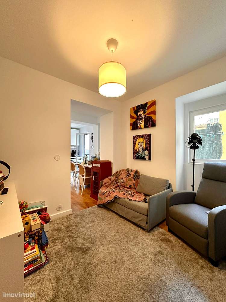 Apartamento T2+1 com pátio privativo no centro de Alverca do Ribatejo - Grande imagem: 4/18