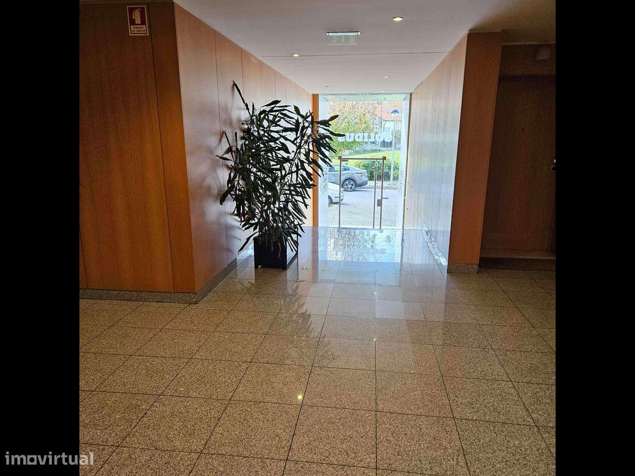 T3 com garagem, jardim e acessibilidade em Águas Santas - Grande imagem: 4/4