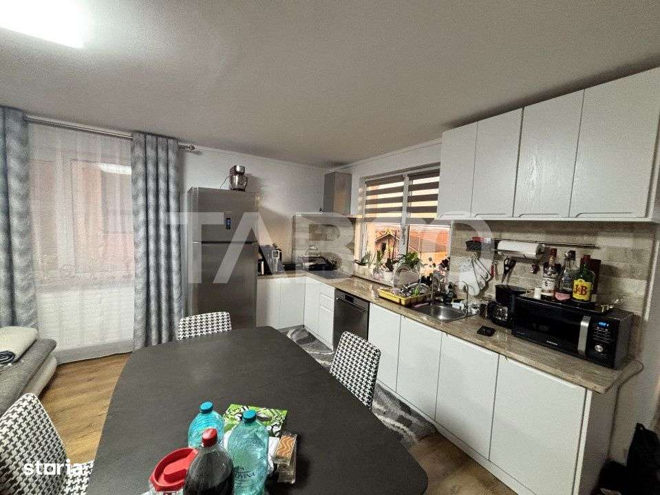 Casa deosebita de vanzare cu 3 camere  Sura Mare Sibiu 500 mp teren - Imagine principală: 4/16
