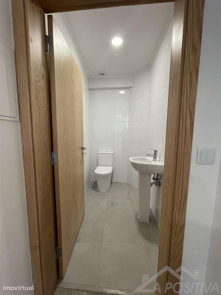 Apartamento T1+1 Venda em São João da Madeira,São João da Madeira-6