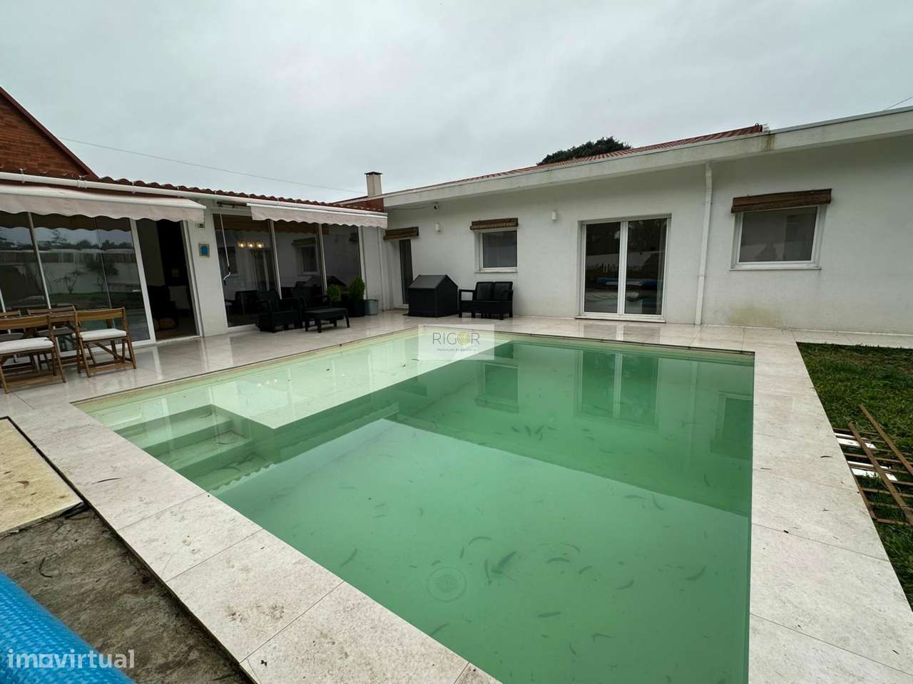 Moradia Térrea T2 com piscina em Lavra junto à praia - Grande imagem: 3/21