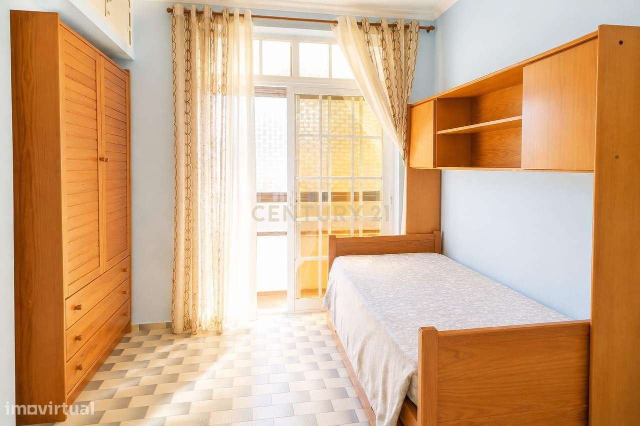 Apartamento T3 no Alto Seixalinho - Conforto, Luz e Potencial-7
