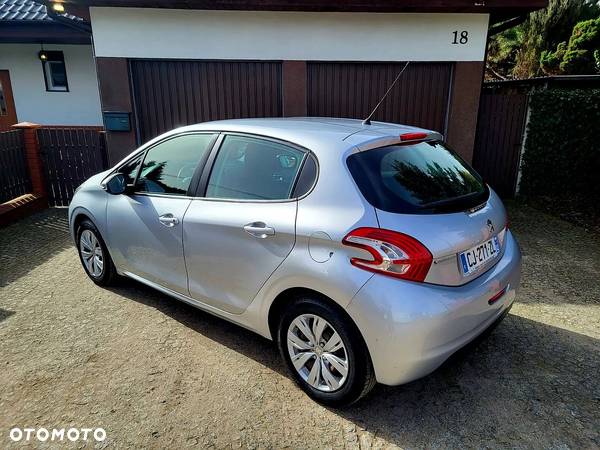 Peugeot 208 1.2 PureTech Active - 4