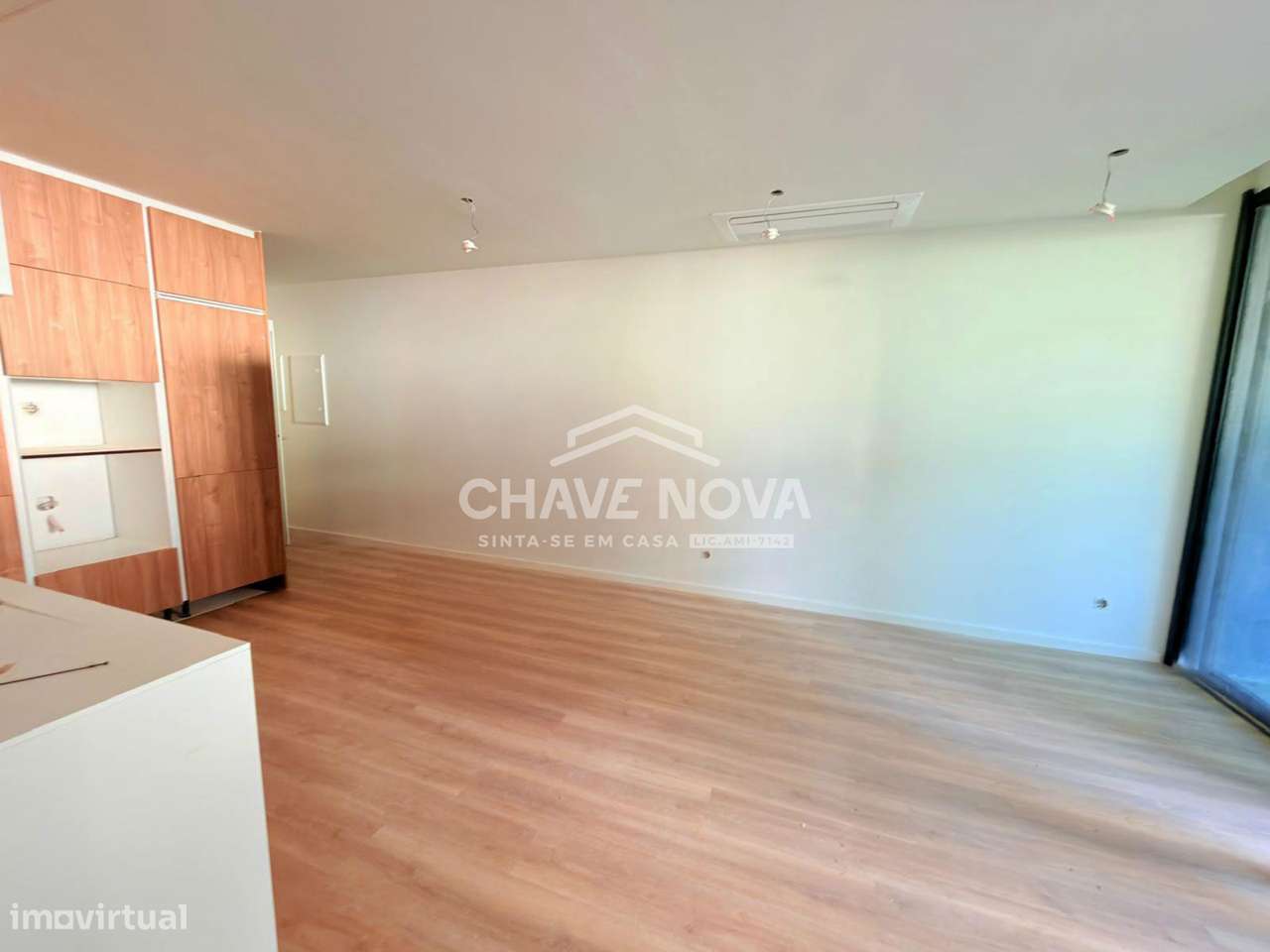 T1 Novo c/ Lugar de Garagem em Santa Marinha (VL8) - Grande imagem: 3/21