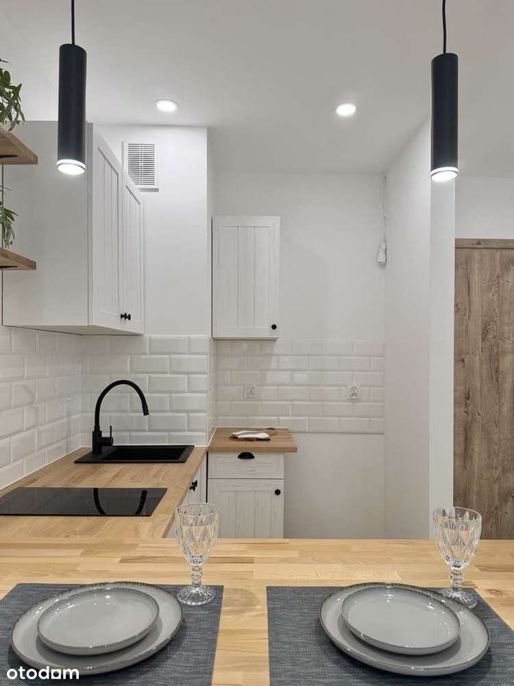 2 Pokoje - Nowe Miasto - PO Generalnym Remoncie - Pełny obrazek: 2/13