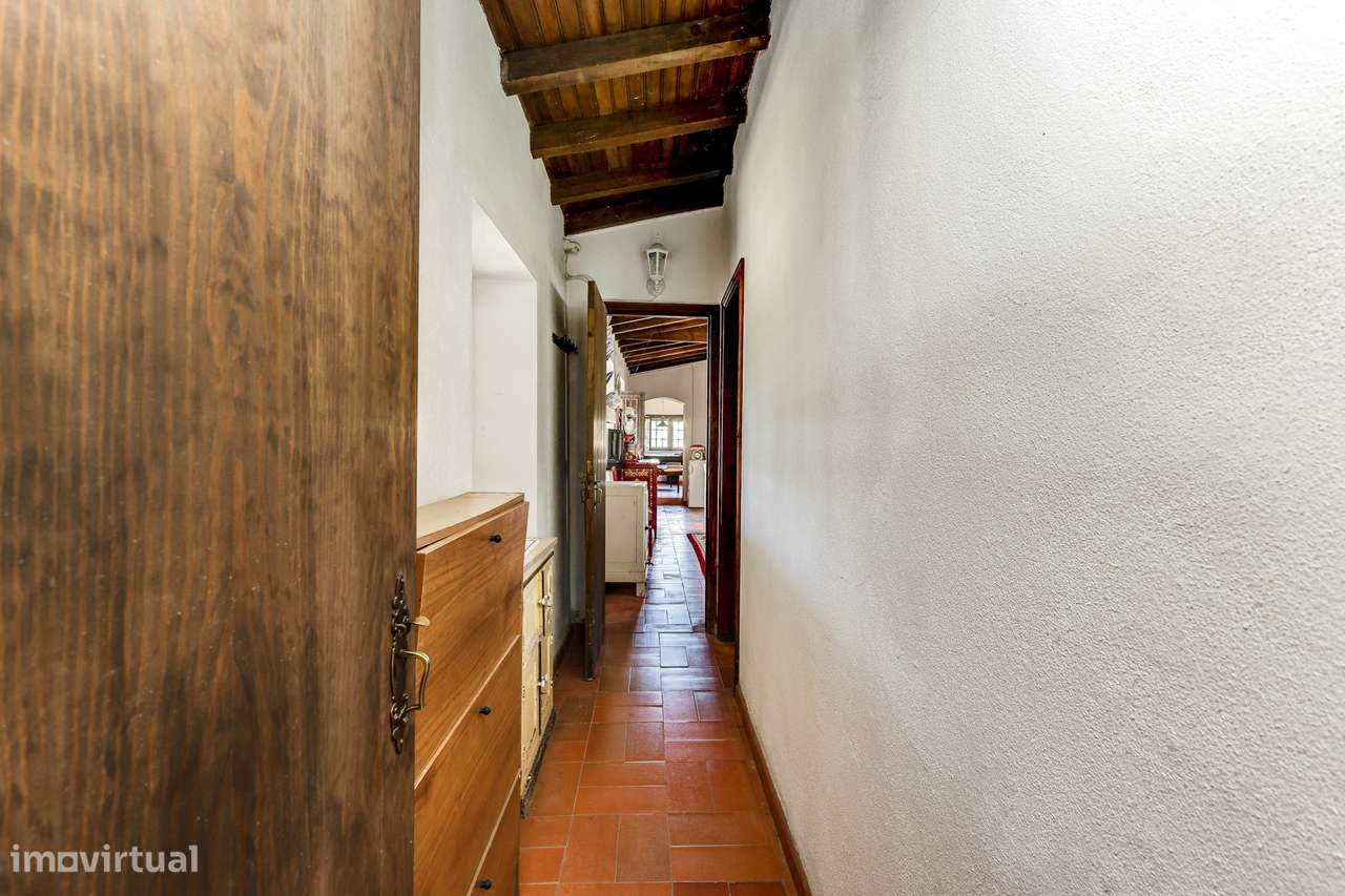 Quinta com Piscina e 2 Hectares a 25 km de Lisboa-4