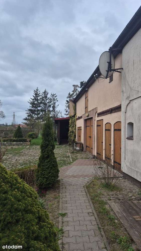 Dom w Starkowie z działką-9